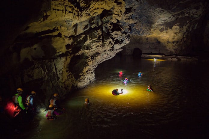 Reviews of Tu Lan Cave 1 day experience on Facebook